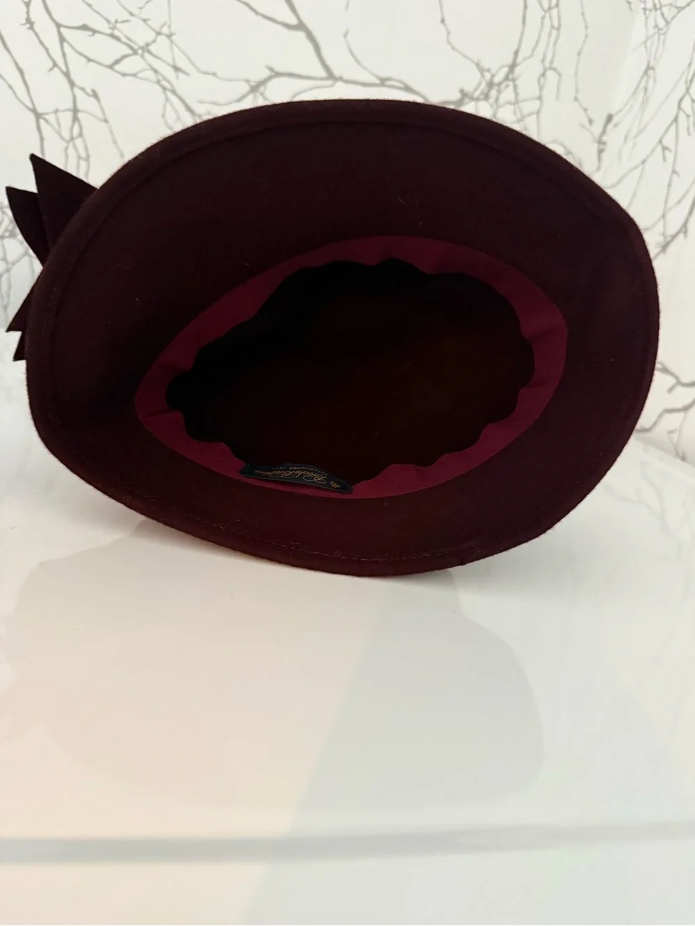 Brooks Brothers Vintage/Retro Women's 100% wool cloche hat - burgundy/maroon